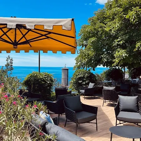 Hotel Riviera & Maximilian's 4*