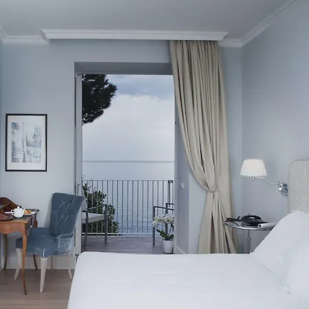 Готель Riviera & Maximilian's Трієст