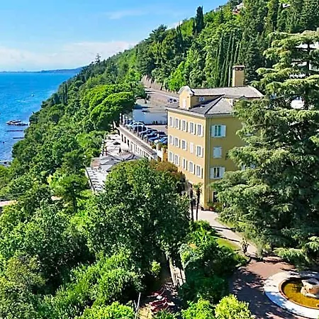 Riviera & Maximilian's Trieste