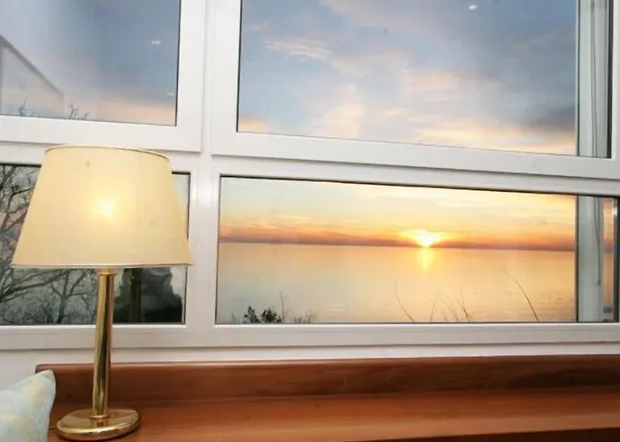 Hotel Riviera & Maximilian's 4*