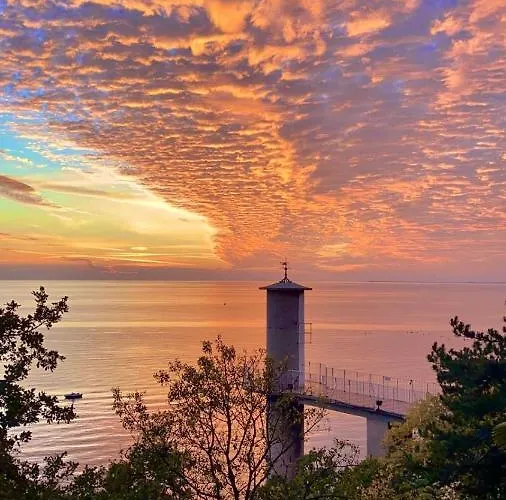 Riviera & Maximilian's 4* Trieste