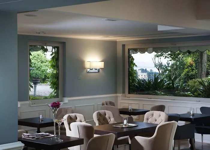 Riviera & Maximilian's Hotel 4*