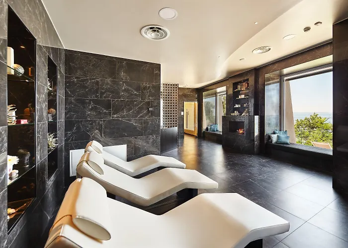 Riviera & Maximilian's Trieste