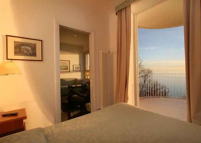 Riviera & Maximilian's Triest