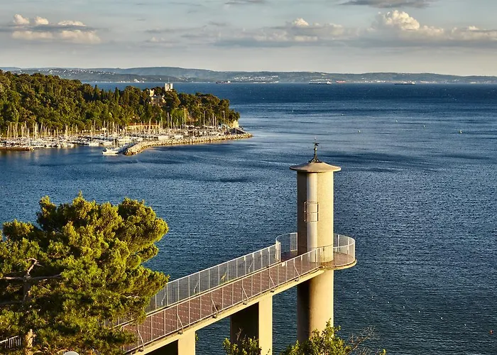 Riviera & Maximilian's Trieste